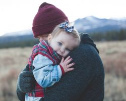 How-to-be-a-good-parent-while-working-abroad